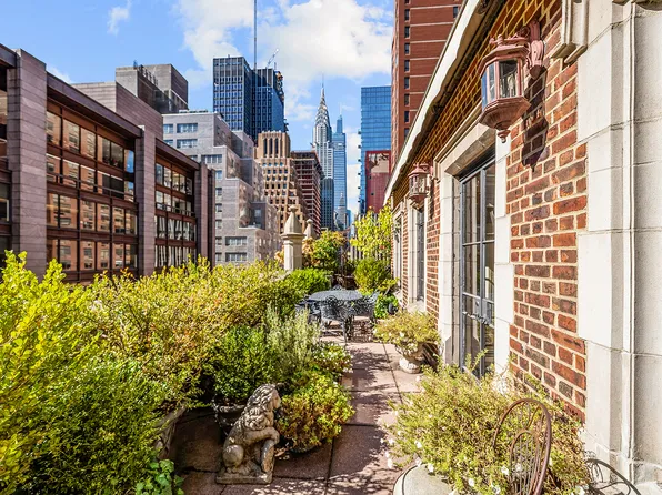 321 East 43rd Street image 1 of 7