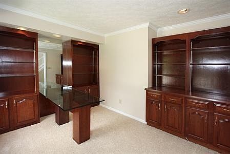 4th image of 8459 Brittany Ct N
