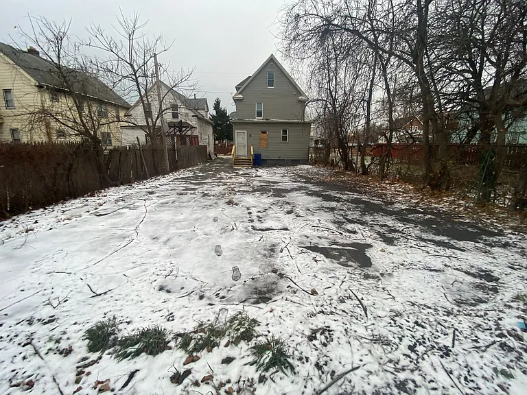 9710 Easton Ave — Photo 3