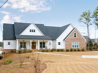 105 Marsh Dr, Carrollton, GA 30116