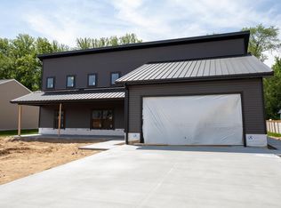 107 Whitetail Ln, Argos, IN 46501