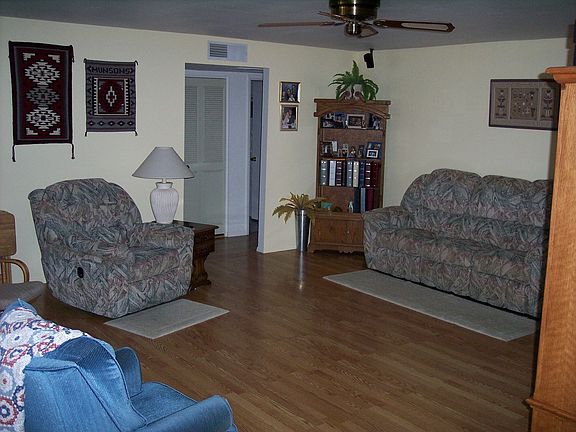 Spacious Family Room with Laminate Wood Floring