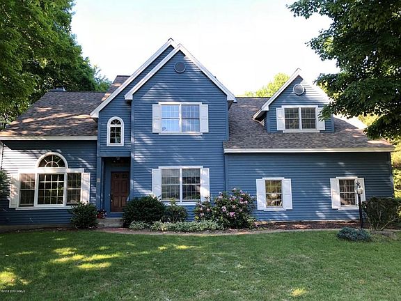 2nd image of 88 Robinwood Dr