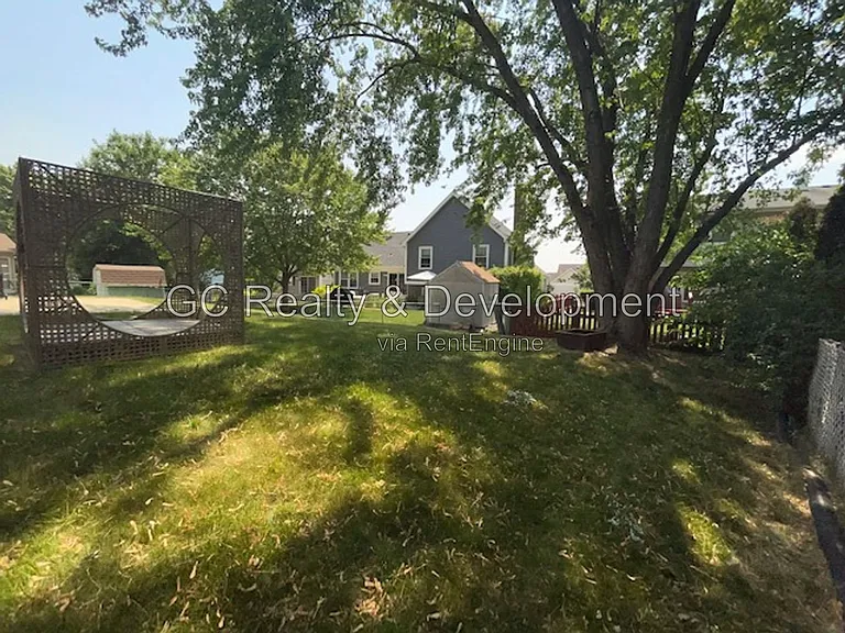 2193 Hitching Post Ln — Photo 33