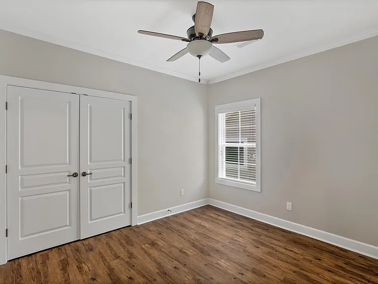 122 Craftsman Dr — Photo 11