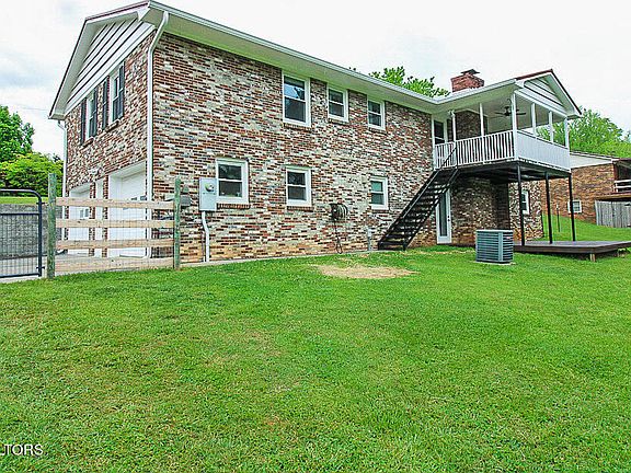 4th image of 2214 Belmont Dr