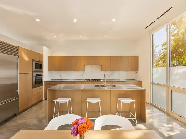 3740 Holland Ave APT 3B, Dallas, TX 75219