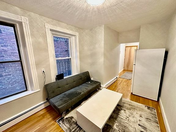 5th image of 21 Sheafe St APT 2