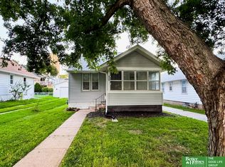 909 S 55th St, Omaha, NE 68106