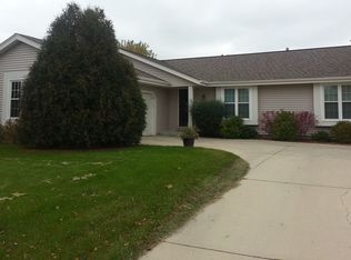 N109W16407 Hawthorne Dr, Germantown, WI 53022