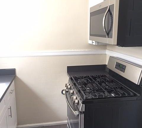 3rd image of 1446 Jones St #5