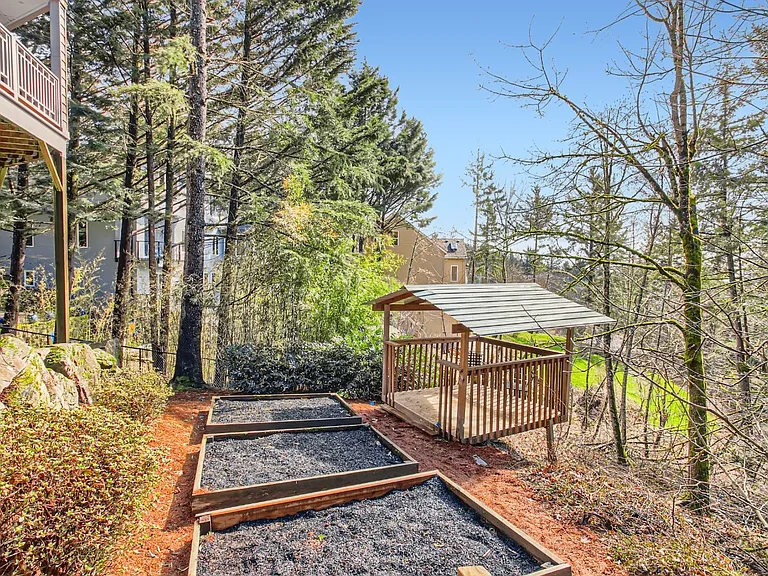 8534 NW Timber Ridge Ct — Photo 18