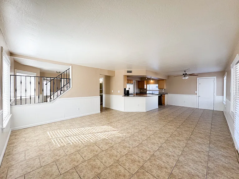 2423 S Ananea — Photo 6