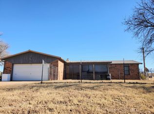 19324 E 1130 Rd, Sayre, OK 73662