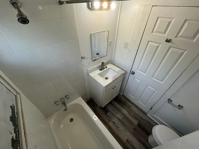 126 Huntlee Dr — Photo 5