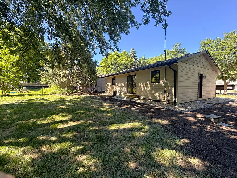3804 S Holbrook Ave — Photo 20