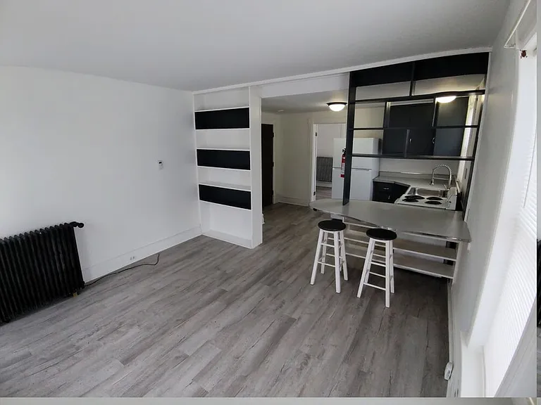 14 Willow St #3 — Photo 2