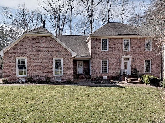 2nd image of 4904 Whitehaven Cir