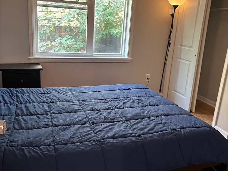 FURNISHED BEDRROM