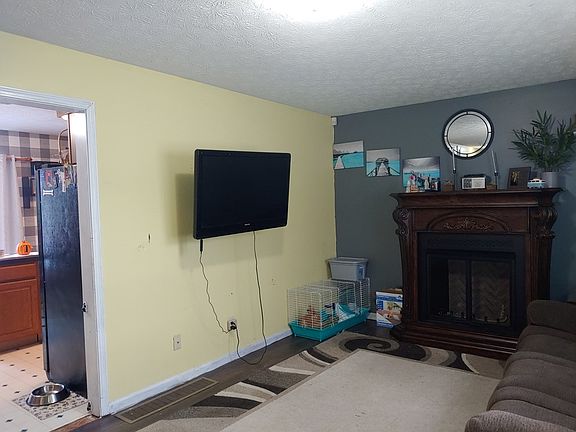 3rd image of 802 Long Ave