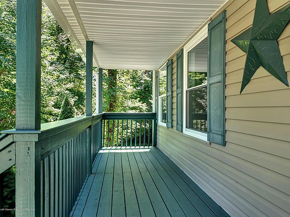 4th image of 1530 Caroline Ln