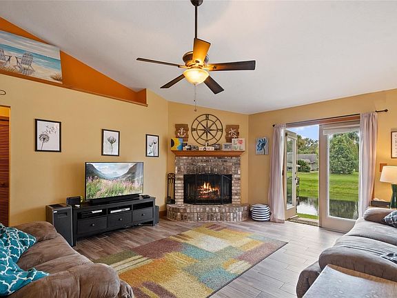 4th image of 5368 Majestic Island Cir