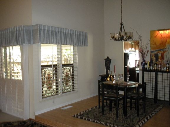5th image of 6717 Ellsworth Cir
