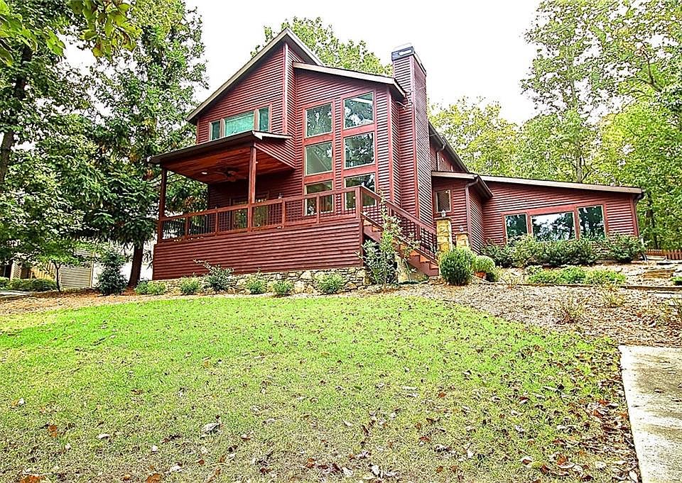 1st image of 619 Lakeshore Dr
