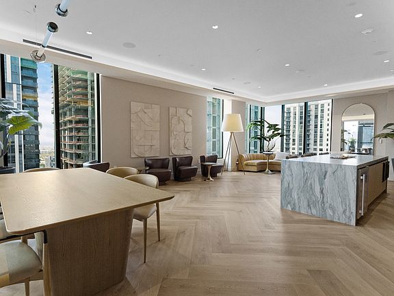 4th image of 121 NE 5th St #1413