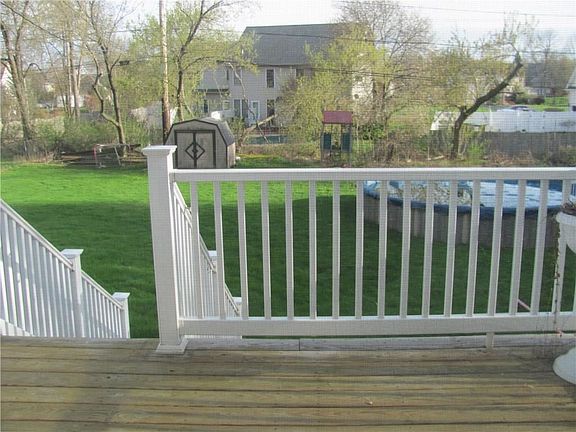 2nd image of 733 Mont Vista Ln