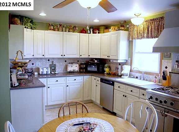 5th image of 23176 Nettle Ave