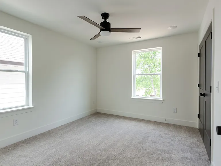 3802 Syfert Ln — Photo 26