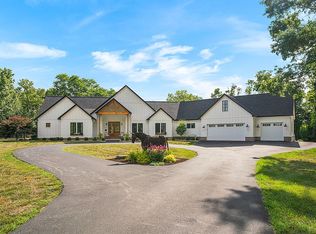 211 Cardinal Ave, Versailles, KY 40383