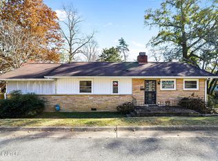 103 Glendale Ln, Oak Ridge, TN 37830