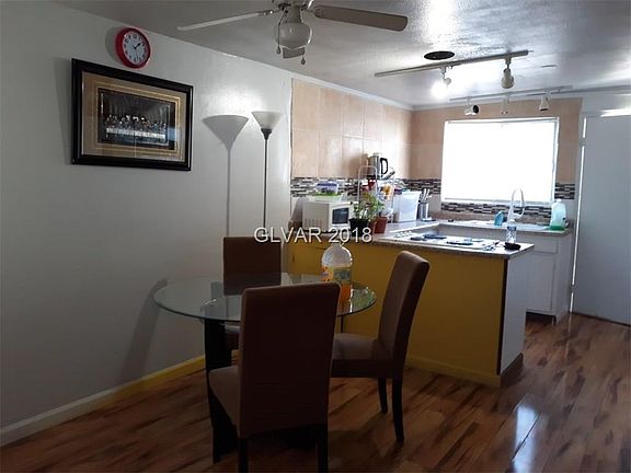3rd image of 5148 Newton Dr