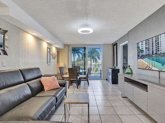 2nd image of 1391 S Ocean Blvd