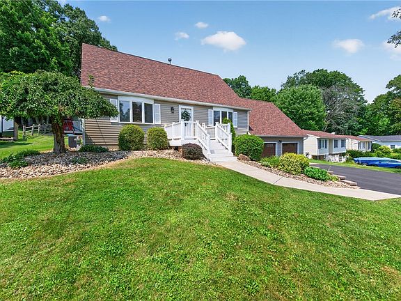 2nd image of 213 Ridge Rd