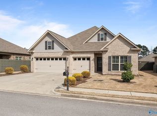 16850 Gardenview Ln, Athens, AL 35613
