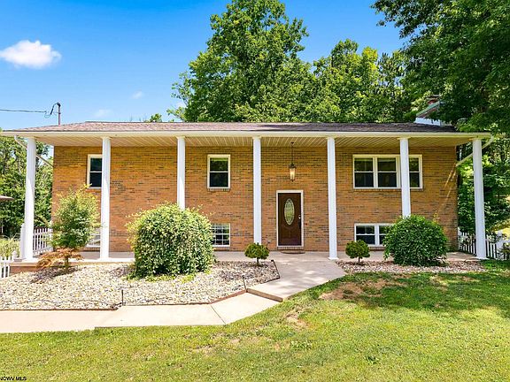 3rd image of 878 Shaffer Ln
