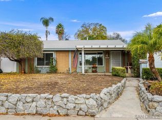 1050 Hoover St, Escondido, CA 92027
