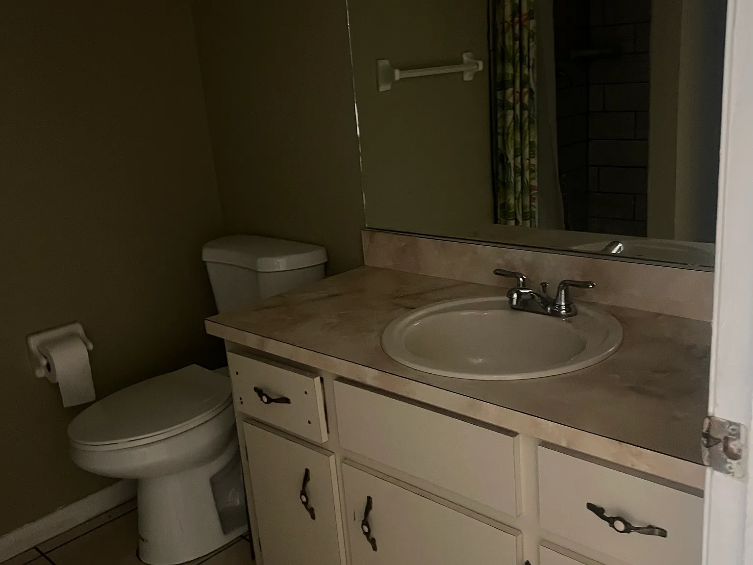2 bed, 1200 sqft, $1,200 — Photo 4