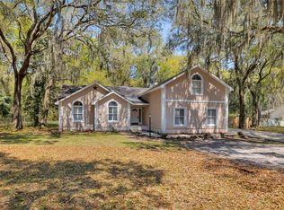 1174 W Shore Dr, Brunswick, GA 31523