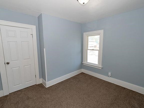 5th image of 623 E Mishawaka Ave