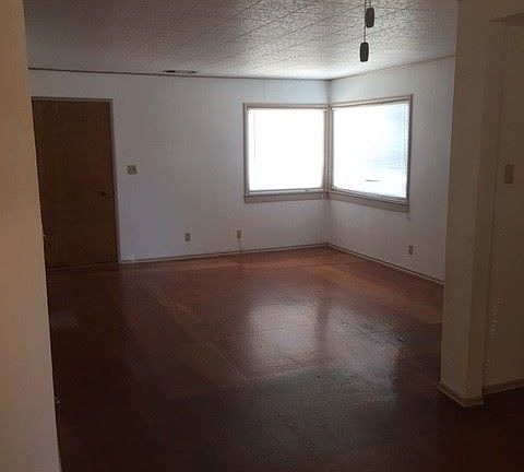 4th image of 18813 Grangeville Blvd