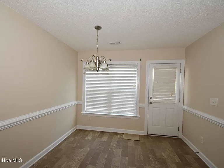 1205 Price Dr #B — Photo 8