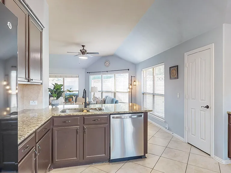 6904 Dream Dust Dr — Photo 6