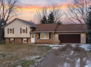 4415 157th Ct W, Rosemount, MN 55068