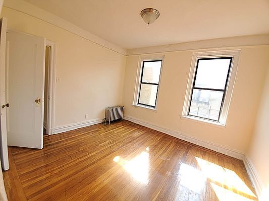 5th image of 681 Ocean Ave #10F