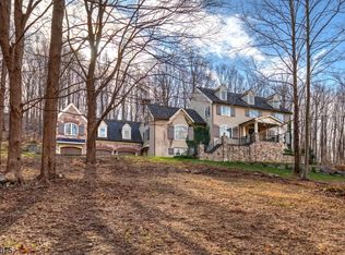 30 Water St, Lebanon, NJ 08833