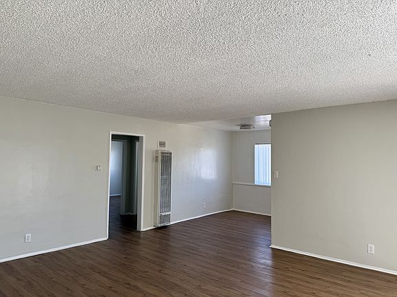 2nd image of 4830 Canoga St #J